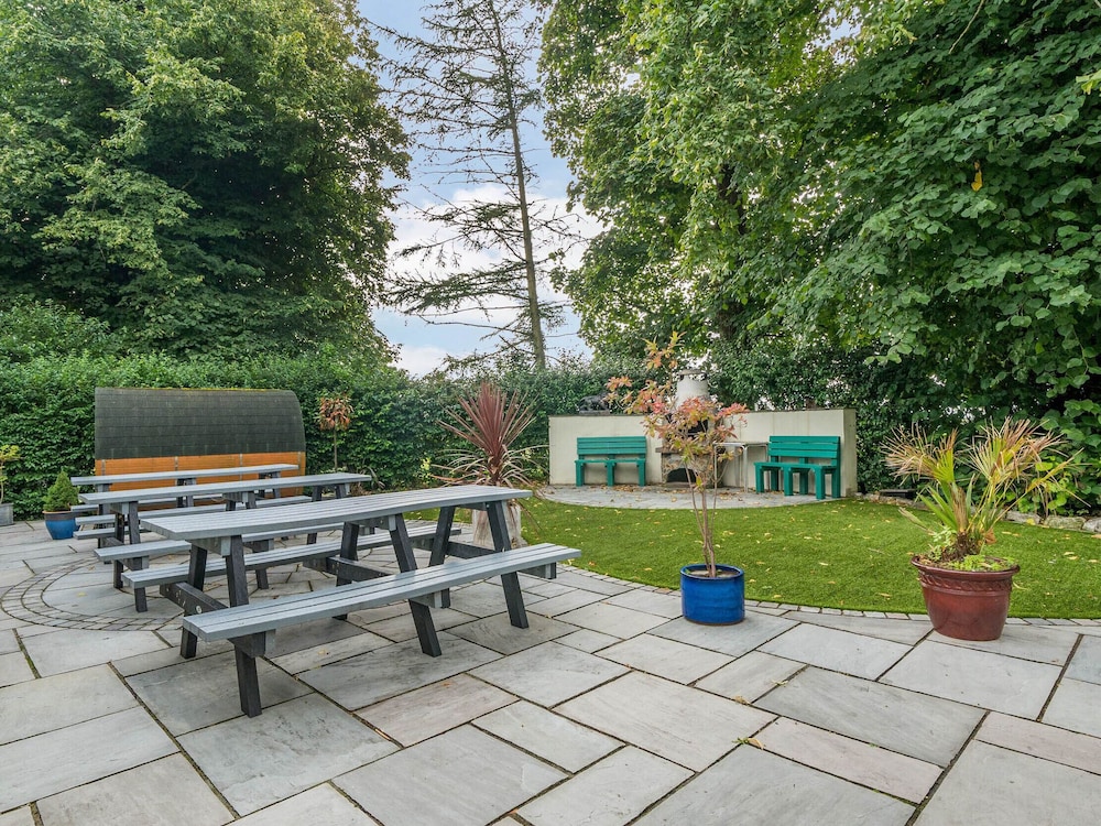 Eden Lodge