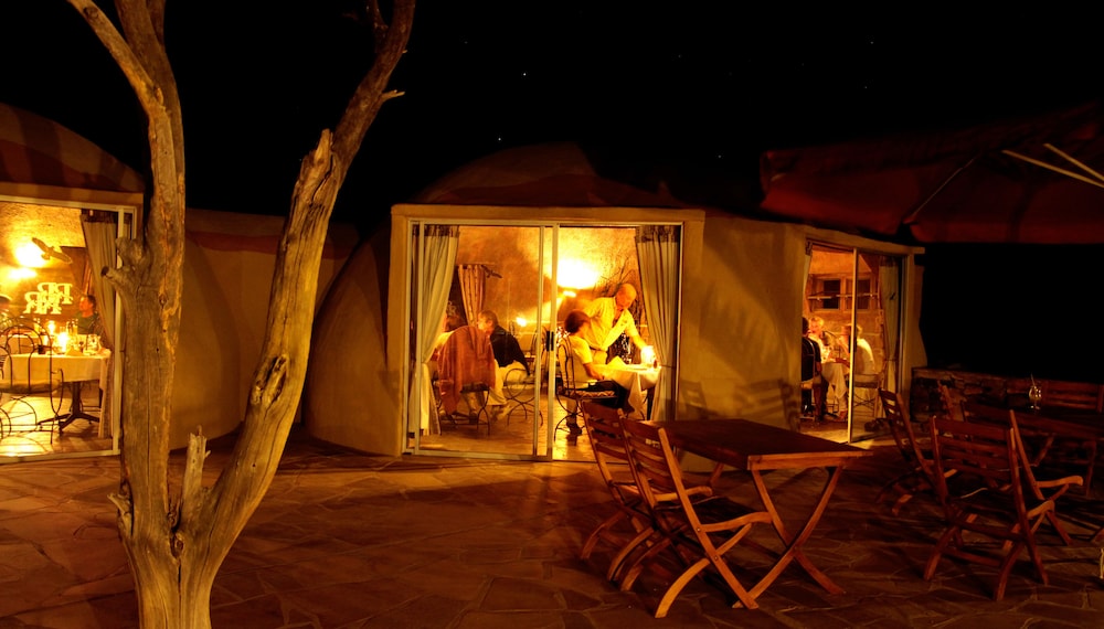 Rostock Ritz Desert Lodge