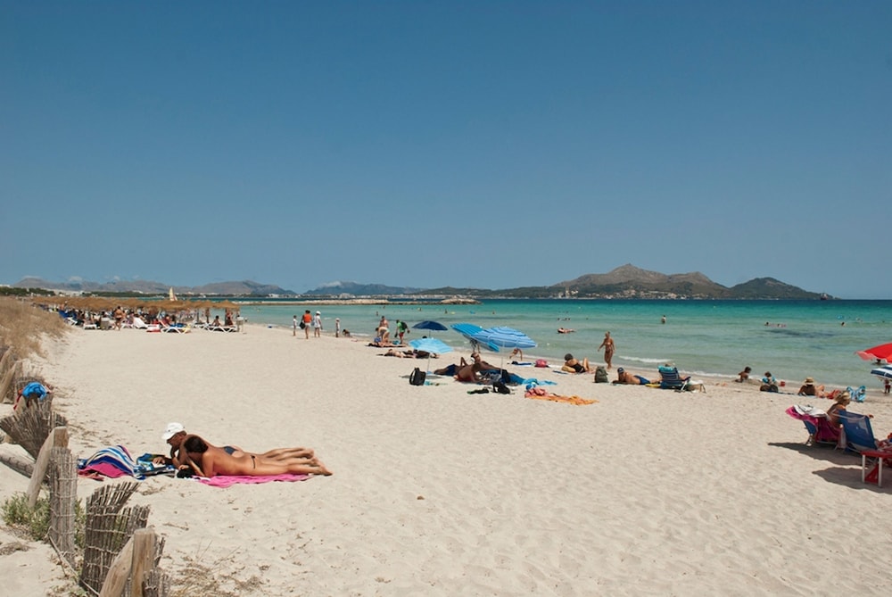Miloca2 in Mallorca With 3 Bedrooms and 2 Bathrooms view 2