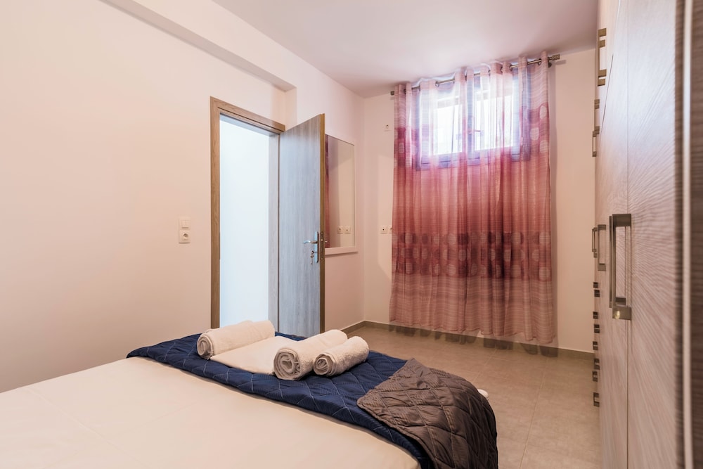 ADELPHI APARTMENTS