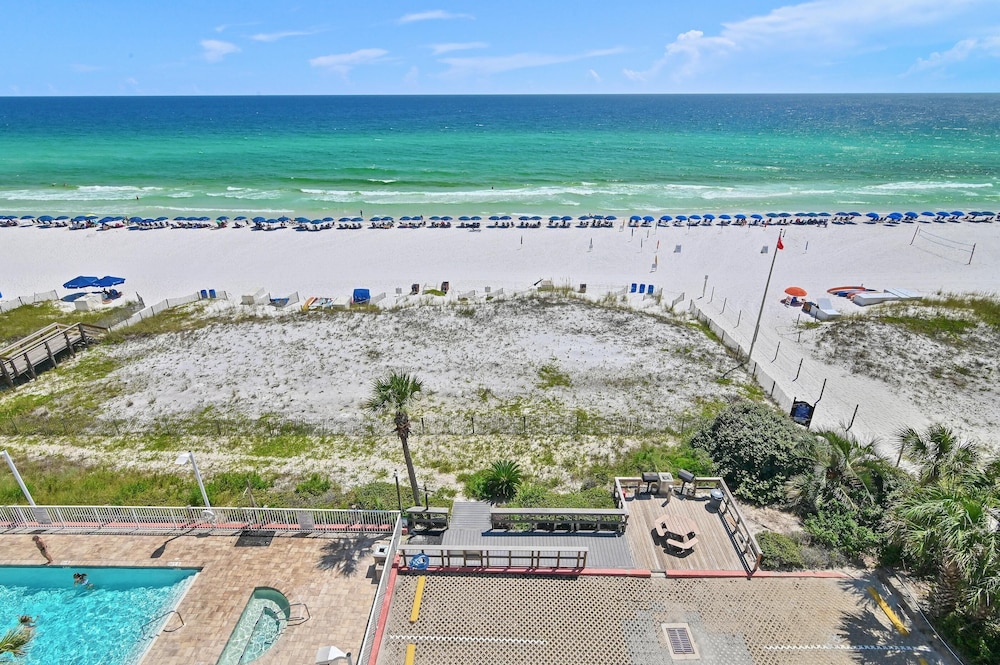 Inn at Crystal Beach 611