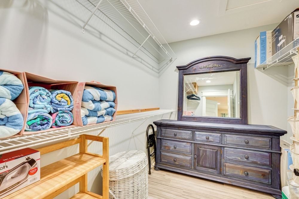 1 Mi to Beach: Dog-friendly PCB Home w/ Backyard!