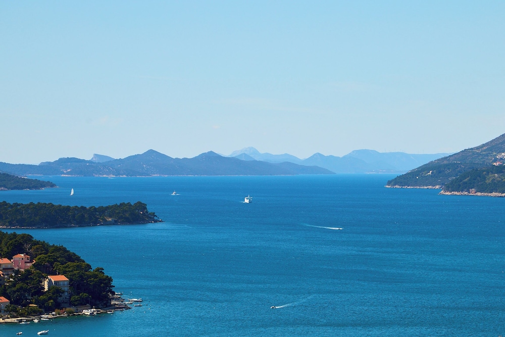 Amore Sea View
