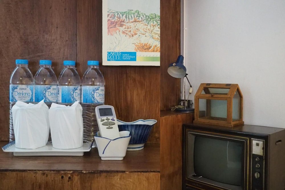 Nanan House Hostel