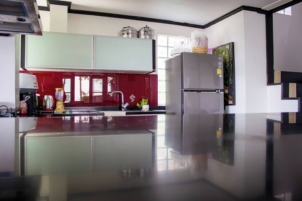 Luxurious 5-bedroom Pool Villa in Heart of Patong, Phuket