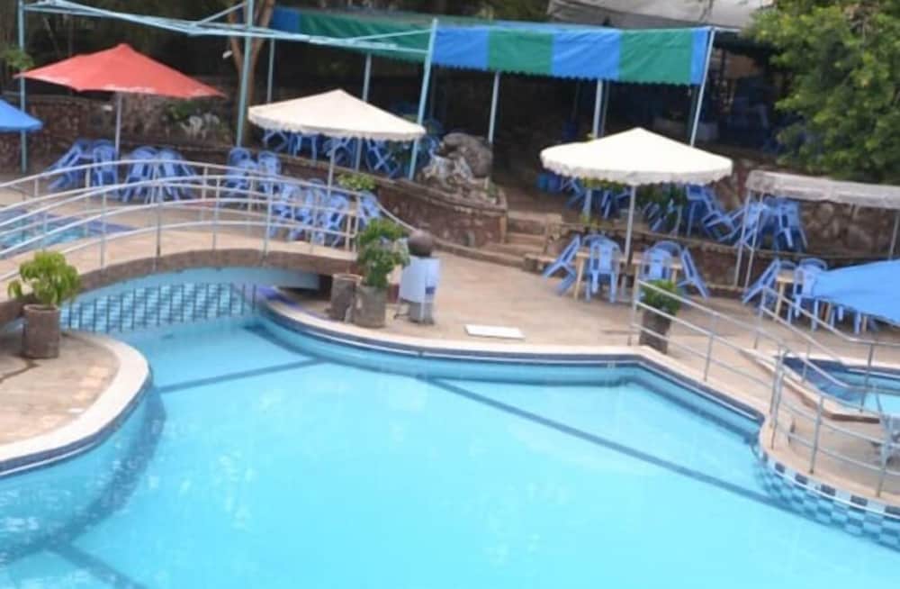 Kaputiei Safariland Hotel view 5