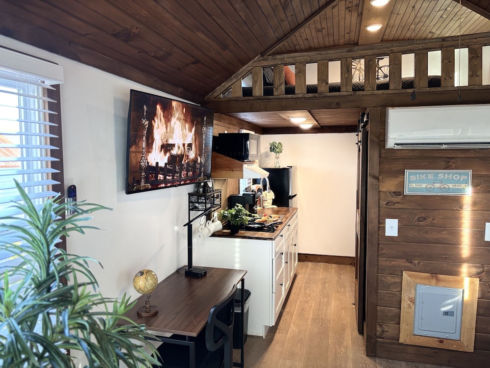 Sojourn Lodging