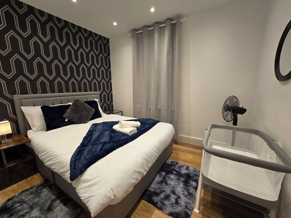 Cozy Apt Step Away Hyde Park and Oxford Street