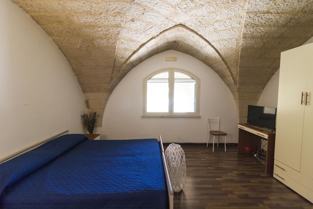 B&B Tarantola