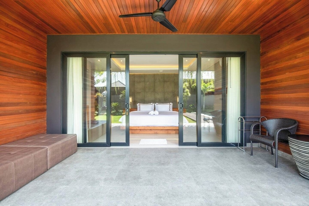 Exquisite 5BR Villa: Premier Luxury in Seminyak