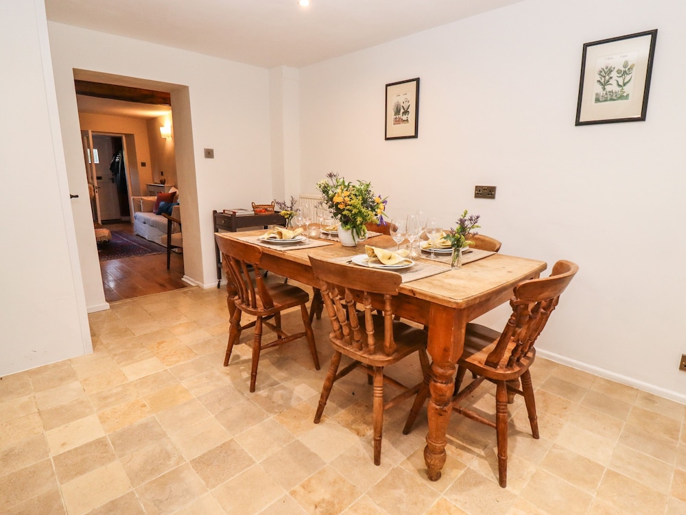 Royal Oak Cottage