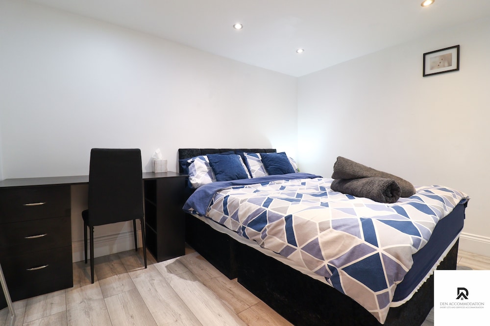 3-bed House in London Near the O2 Arena & Excel