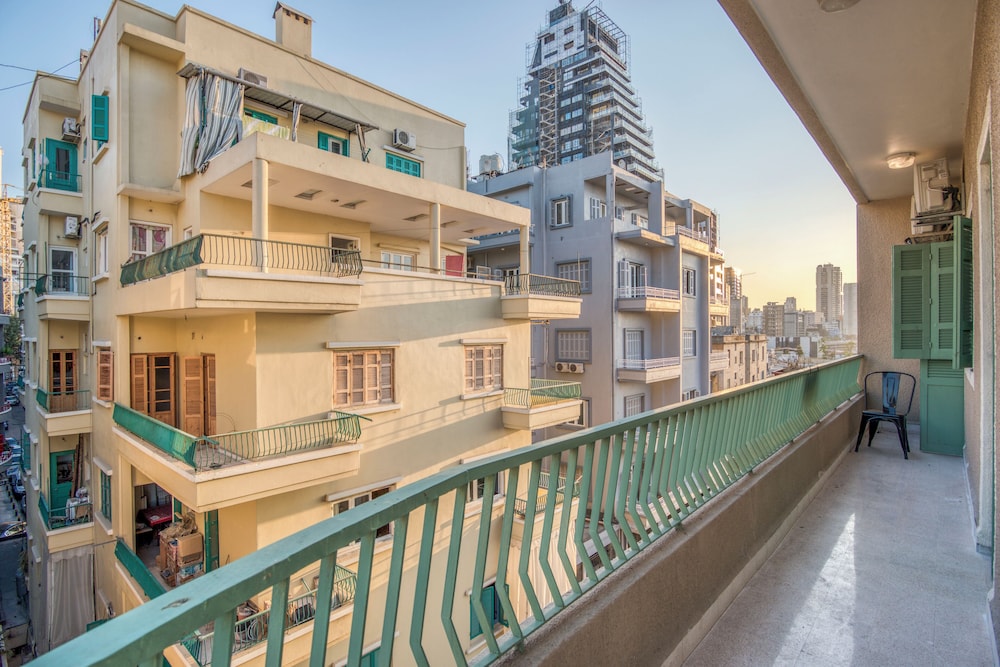 Muse 2-BR Apt in Mar Mikhael