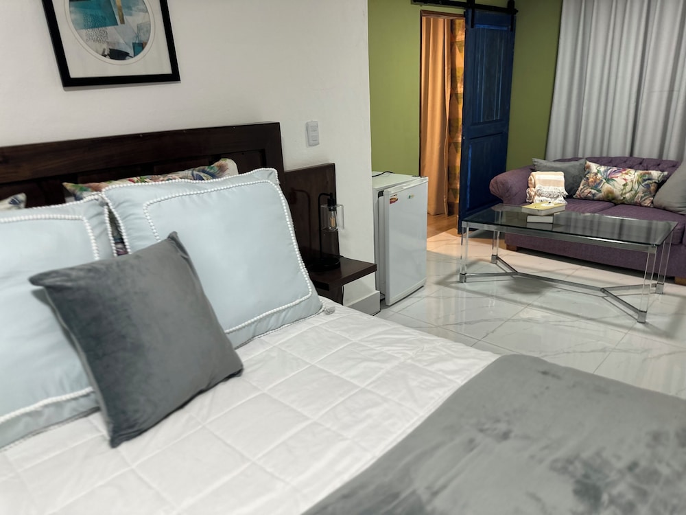 Onyx luxury rd