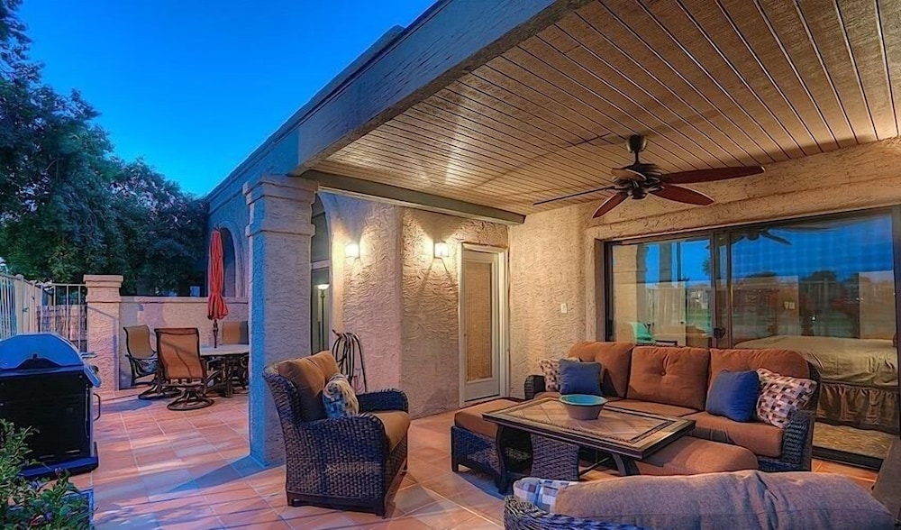 Continental Gardens By Signature Vacation Rentals