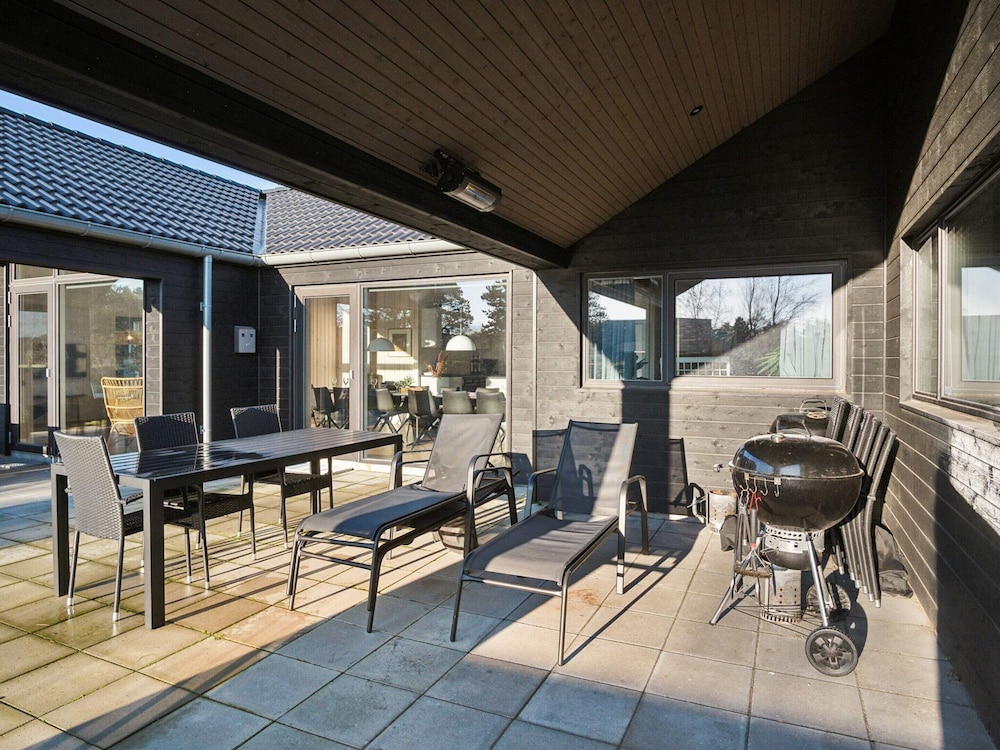 5 Star Holiday Home in Romo