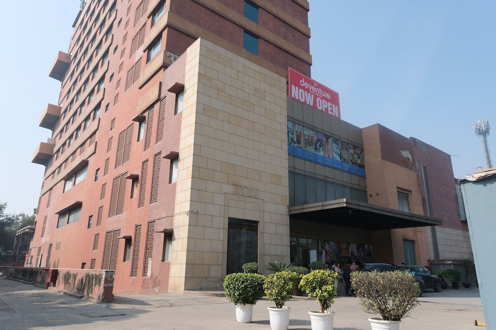 DEVENTURE HOTEL
