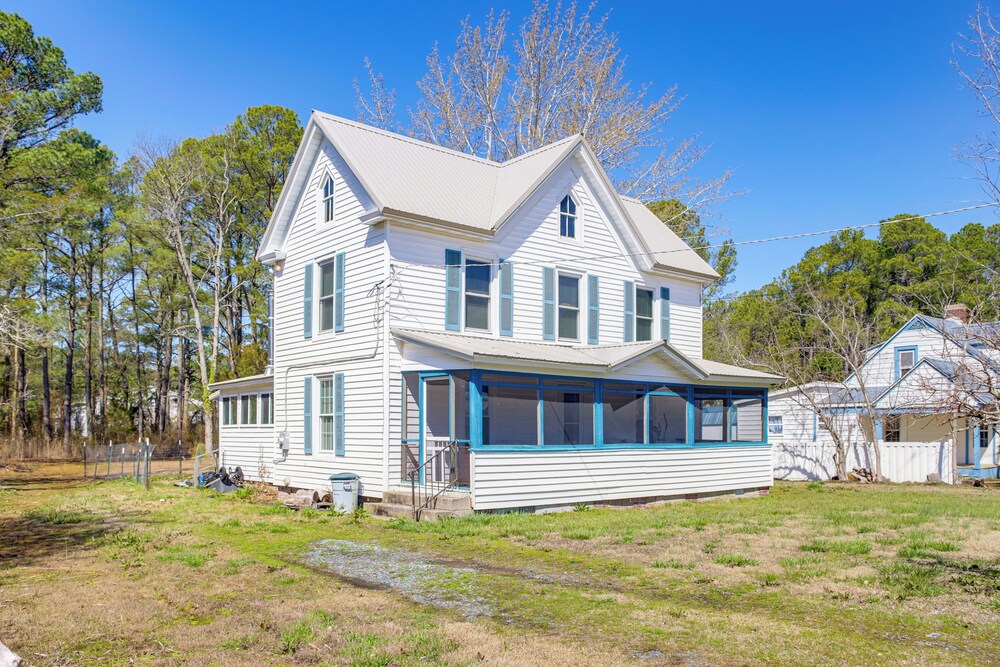 Walk to Main Street: Family-friendly Crisfield Gem