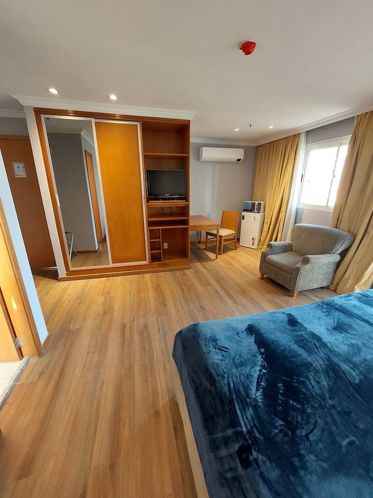 Flat Barra First