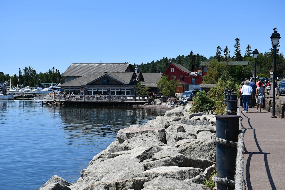 Solbakken Resort On Superior