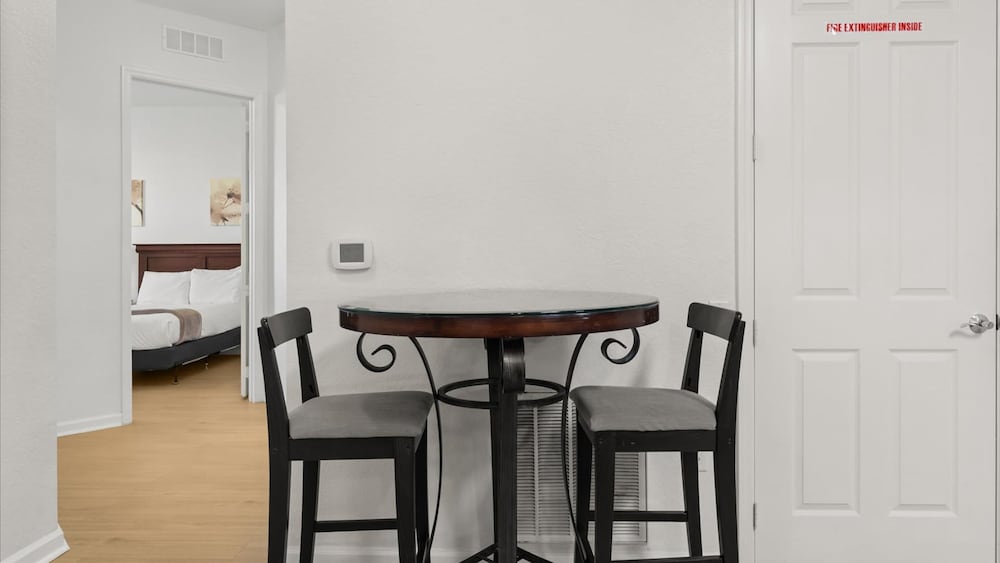 Upstay Newly Renovated Condo Near Epic Universe