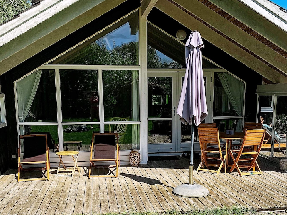 Picturesque Holiday Home in Hovedstaden With Sauna view 3