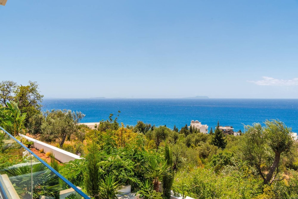 Villa Belle Azure in Gjilek