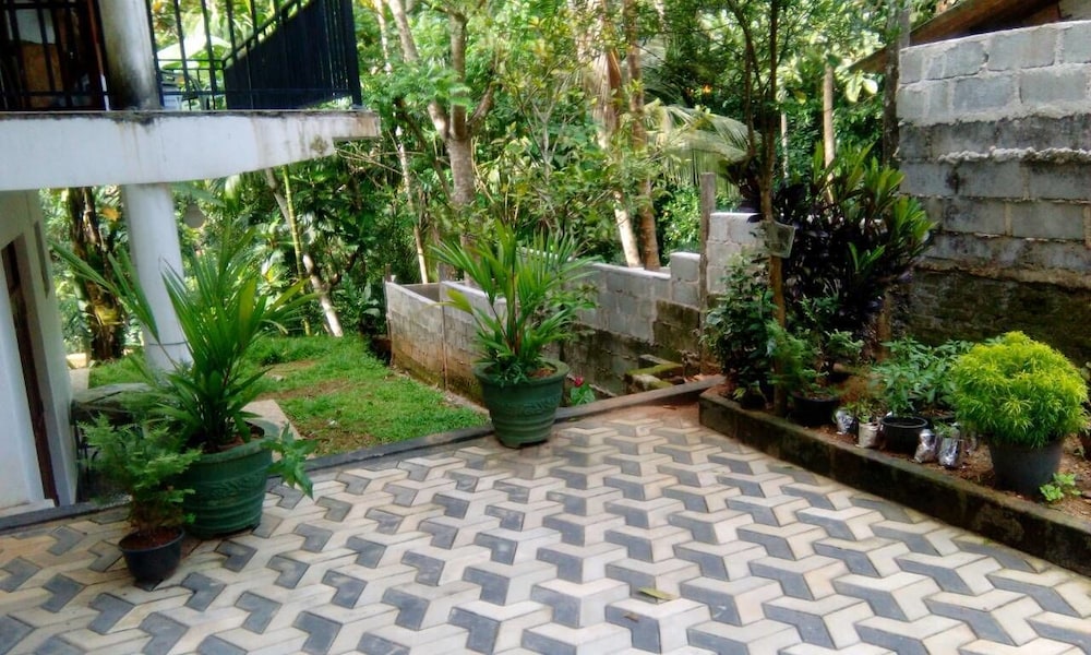 Miracle Villa