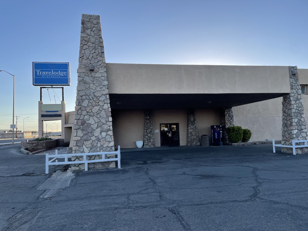 Four Corners Inn