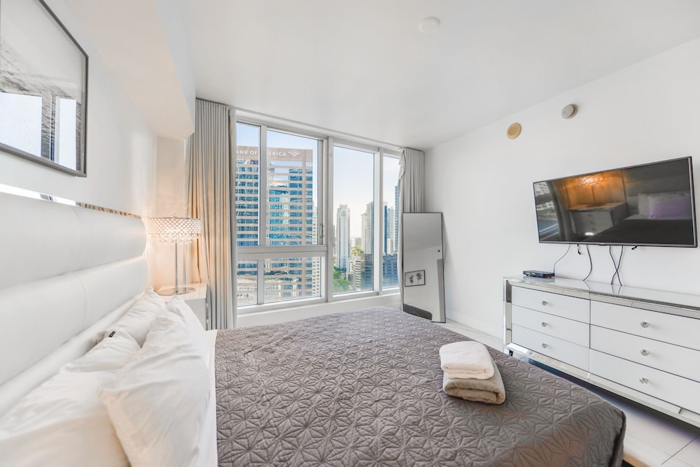Luxury Condos with Panoramic Views