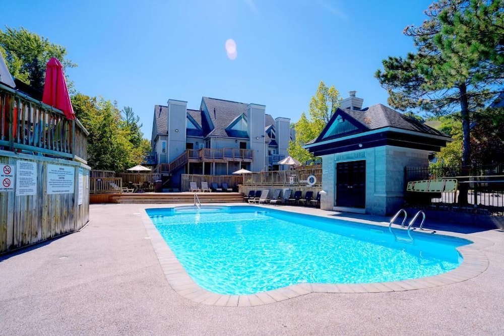 Updated Blue Mountain studio North Creek