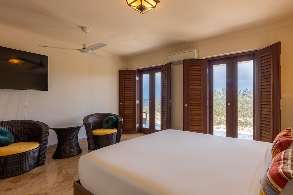 Cliff Villa view 3