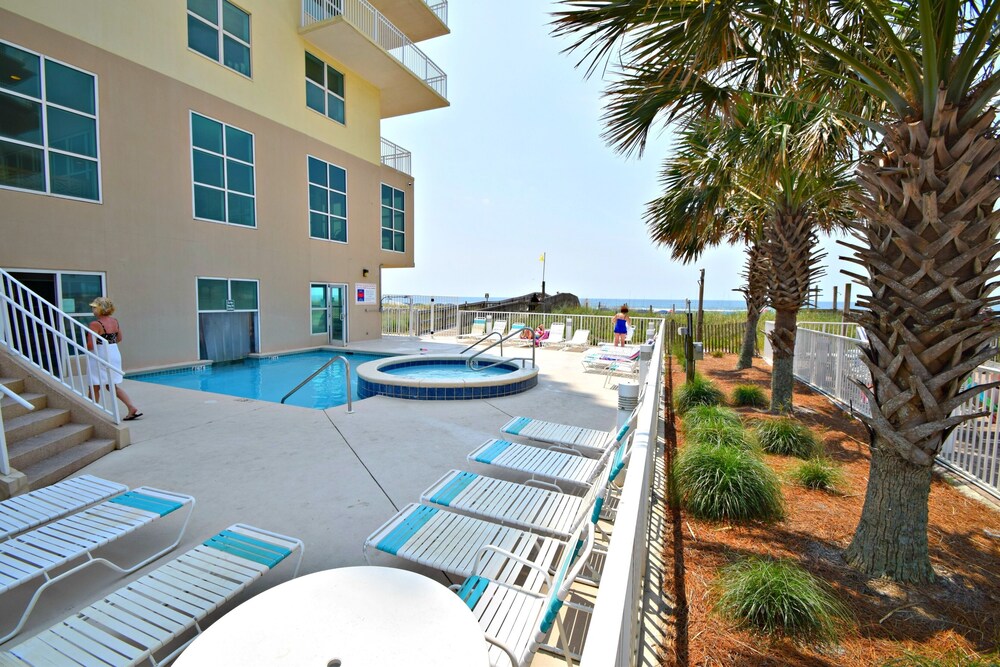 Crystal Shores