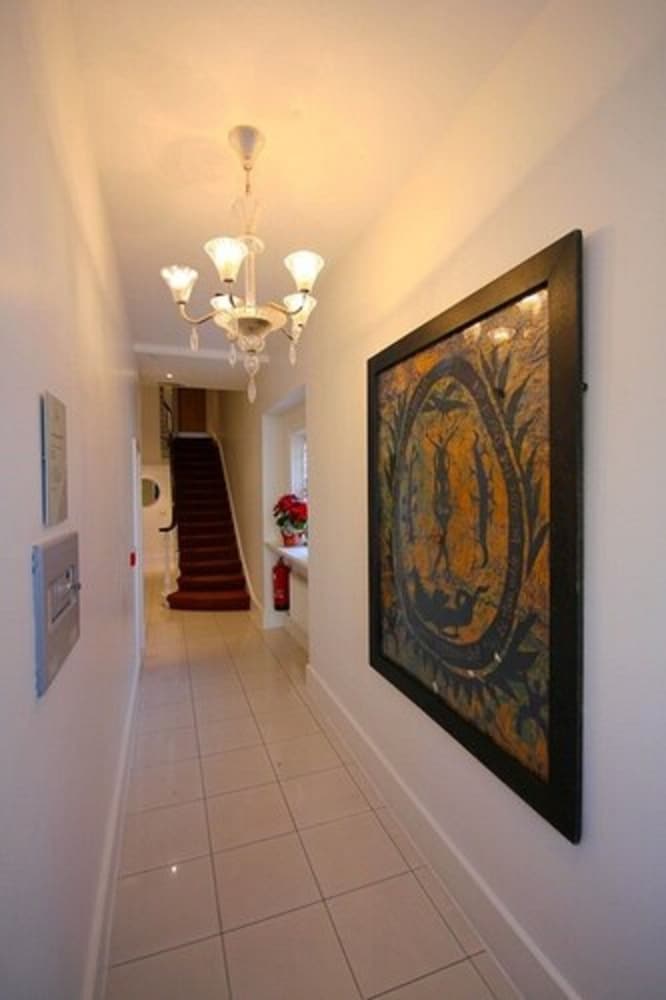 Princes Square Serviced Apartments by Concept Apartments
