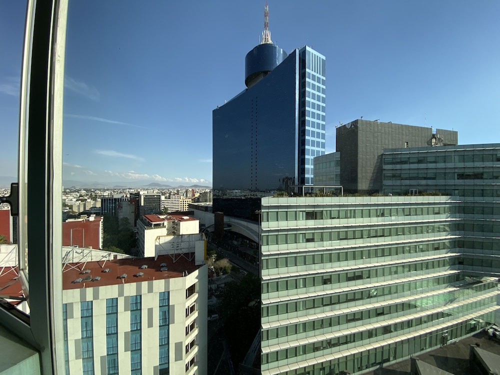 Chicago Suites WTC — Mexico City