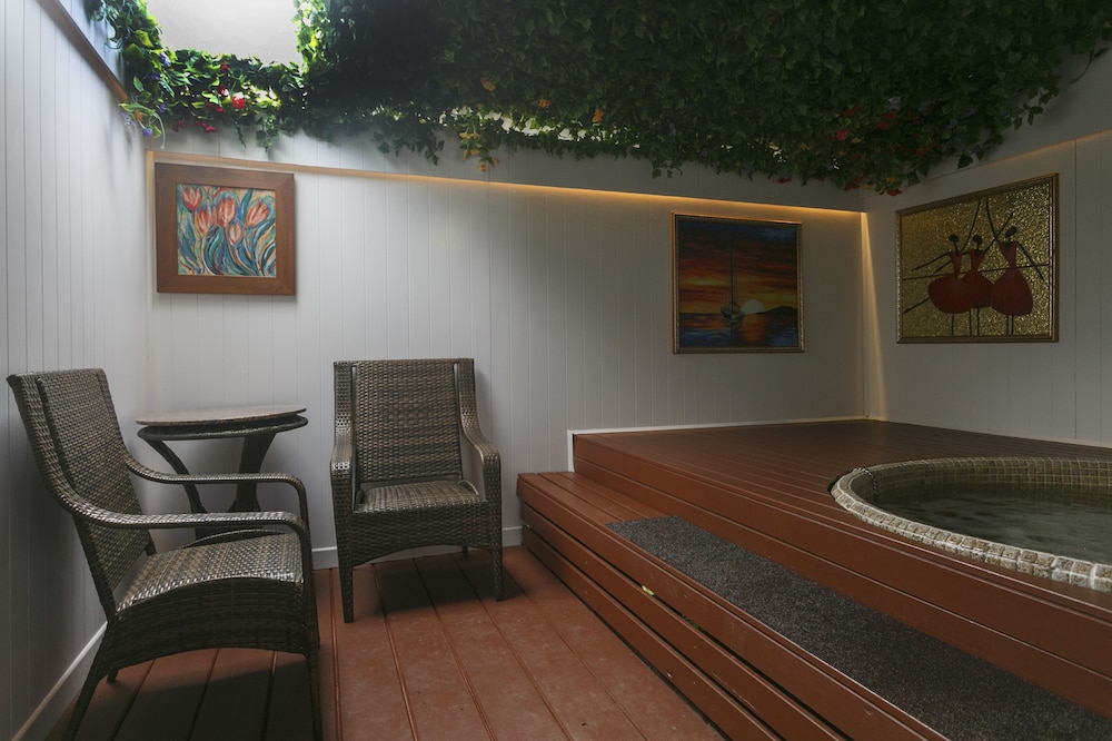 Taupo Thermal Motel & Spa - Adults Only