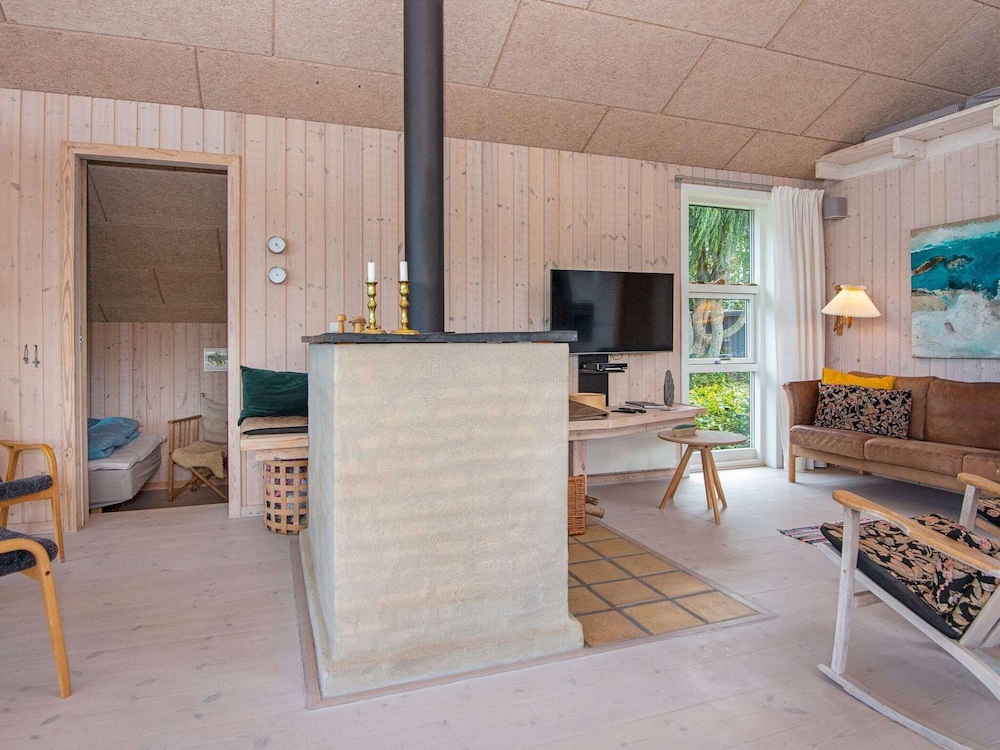 6 Person Holiday Home in Glesborg-by Traum