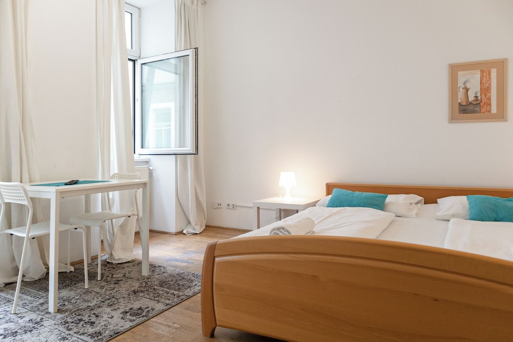 Affordable 3BR Apt Belvedere Vicinity