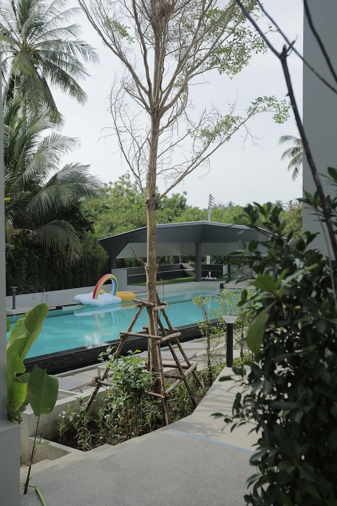 Choengmon Holidays Villas Park view 4