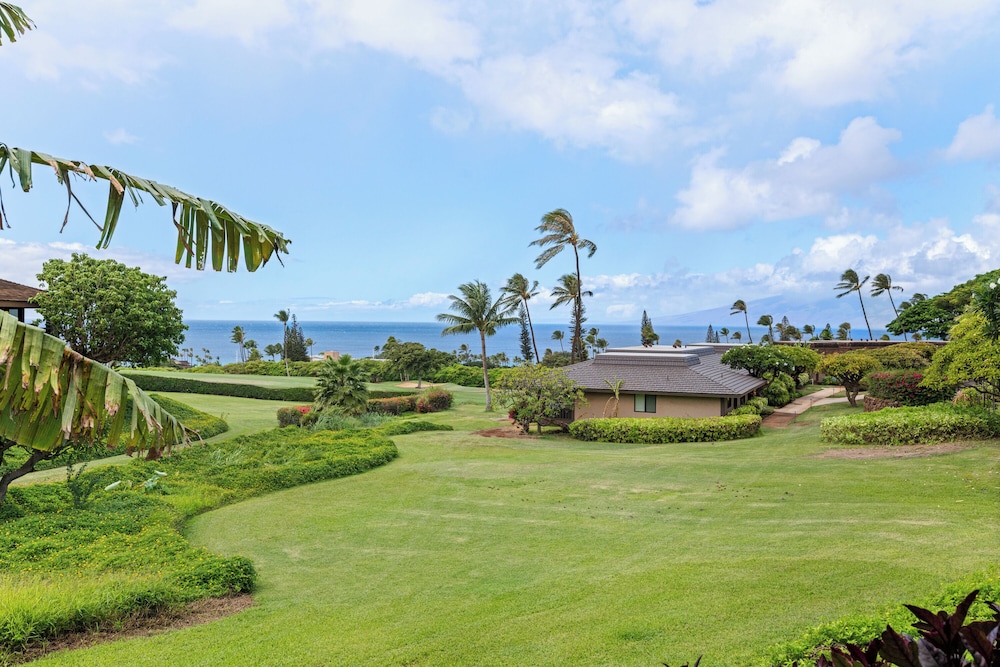 Kaanapali Plantation By Chase N Rainbows