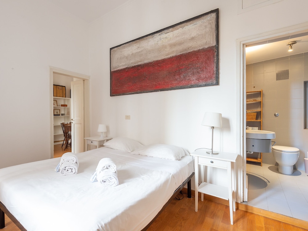 Fori Imperiali Balcony Apartment