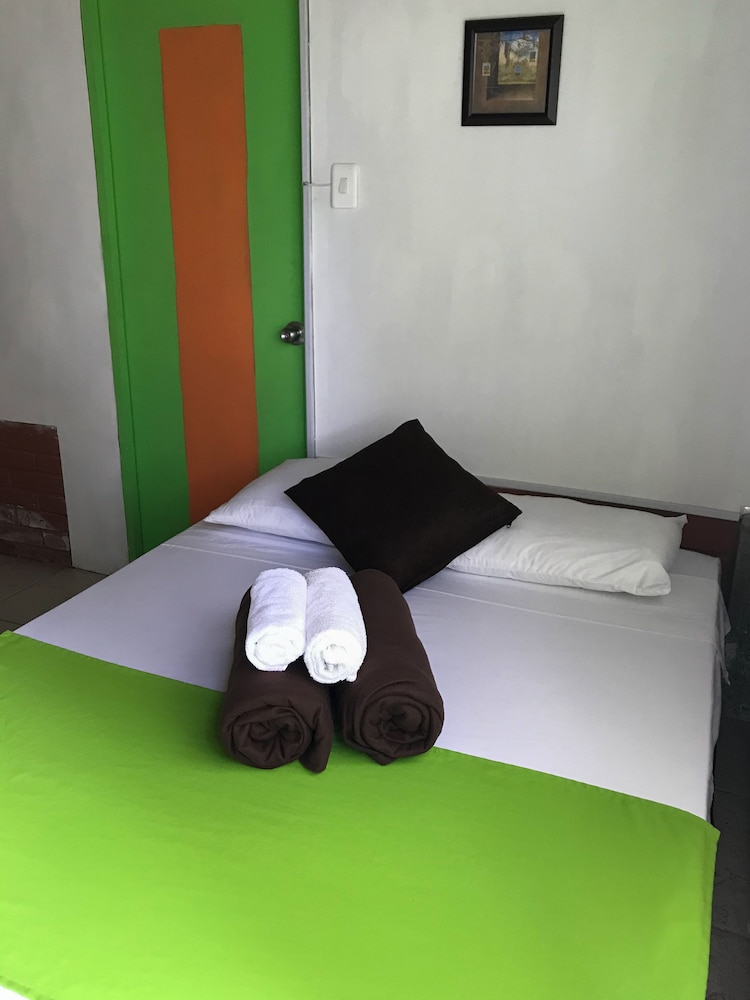 Room With 2 Double Beds Number 14 view 2