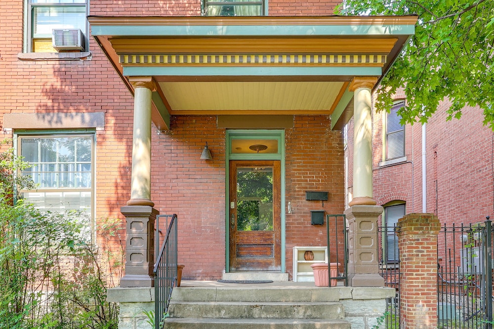 Cozy Louisville Vacation Rental 2 Mi to Downtown!