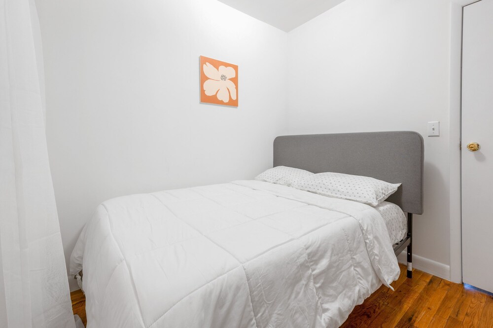 Lovely Apt Near Central Park