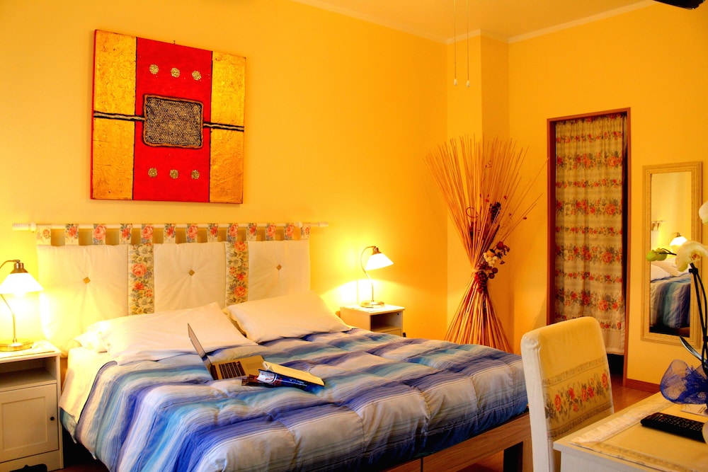 Eremes Rooms & Apartments