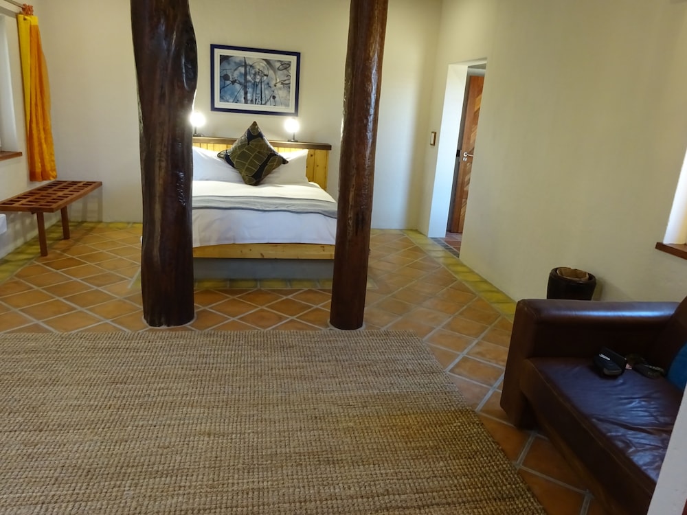 Desert Breeze Lodge