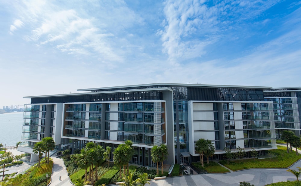 Edens Dubai - Bluewaters 
