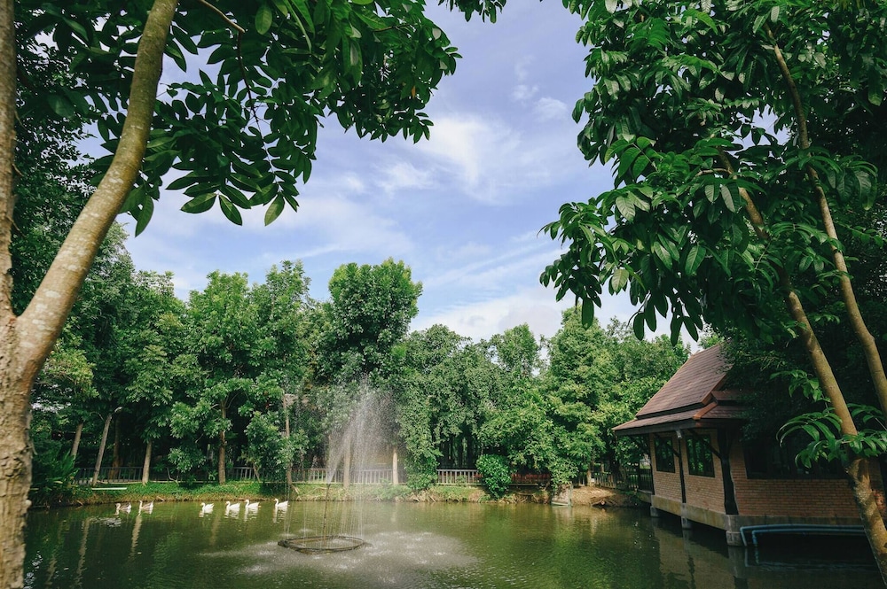 Cyngam Retreat- A Private Pool Villa With Service