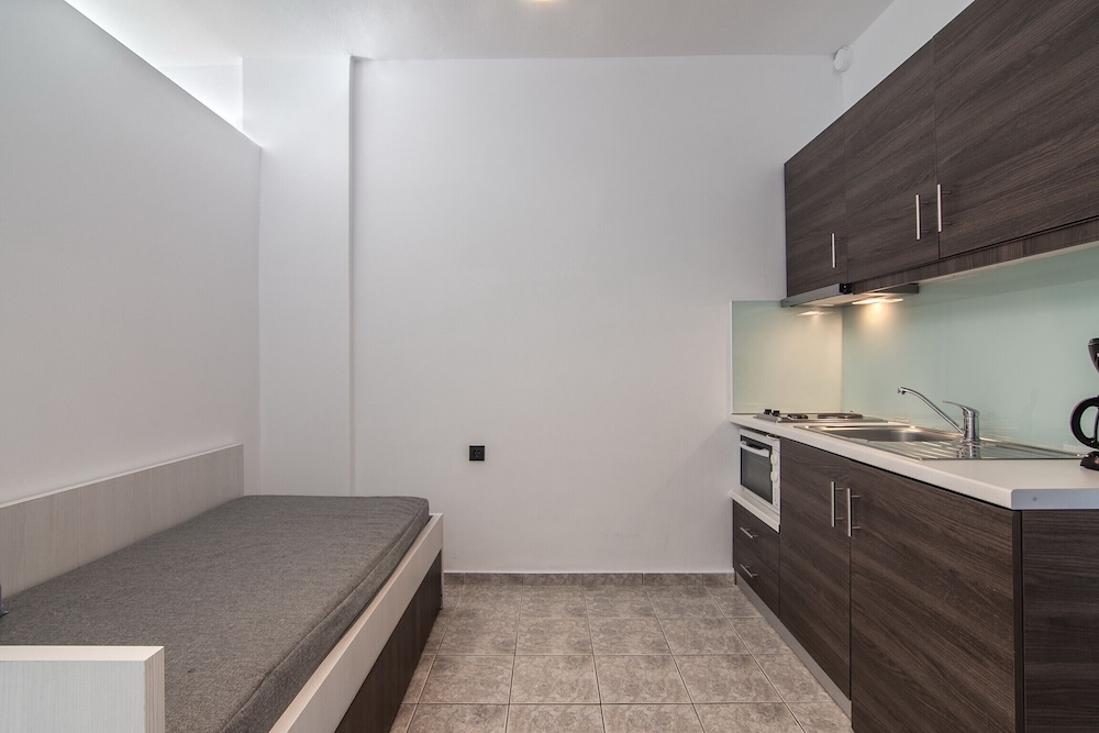 Mythos apartments