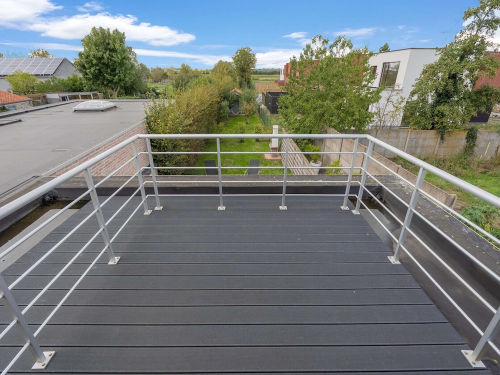 Inviting Holiday Home in Nieuwpoort With Garden